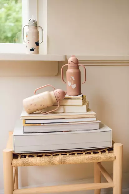 Liewood juomapullo Kimmie pitää juoman kylmänä pitkään. - Juomapullot ja pillipullot - 19618-2620 - 2