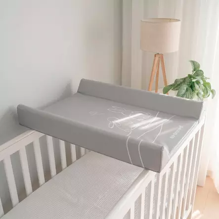 Tinynord hoitoalusta Matio Grey Bunny, pinnasängyn päällä. - Pussilakanat ja aluslakanat - 305310 - 2