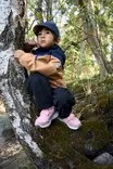 Reimatec välikausihousut Kaura Black lapsella ulkona. - Lasten välikausihousut - 5100148B-9990 - 5
