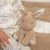 Little Dutch pehmolelu Baby Bunny pupupehmo lapsella. - Pehmolelut ja unilelut - LD8850 - 3