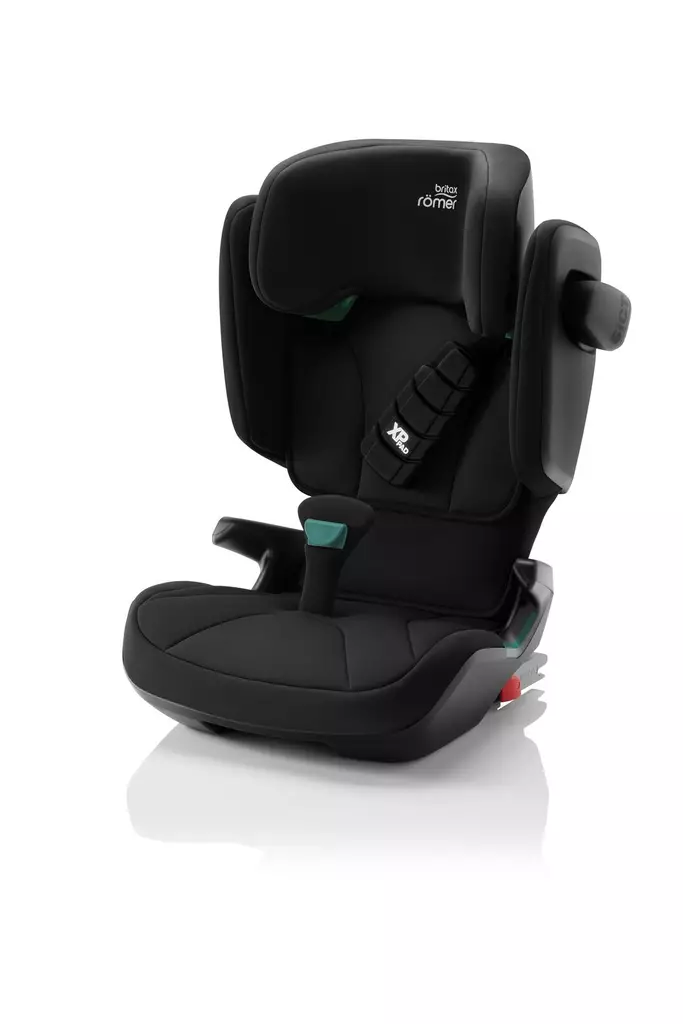 Cosmos Black värissä - Turvavyöistuimet 15-36kg - 2000035120 - 1