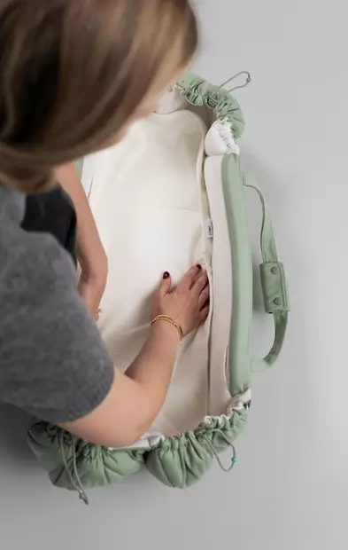 Najell SleepCarrier X kosteussuoja Ivory White suojaa kantokassin kosteudelta. - Vaunukopat ja kantokassit - N15600601 - 2