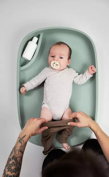 Najell hoitoalusta Changing Pad, Pine Green, liukumaton alusta. - Hoitoalustat - N30221801 - 2