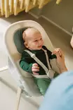 Stokke Clikk Newborn Set Cloud Grey kiinni tuolissa. - Syöttötuolit - 695803STA2in1 - 4