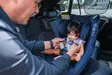 Turvav=C3=B6iden yhdist=C3=A4j=C3=A4 Ezimoov Safe Clip laitetaan kiinn=
i lapselle. - Turvaistuimien muut lisävarusteet - EZ1601 - 3