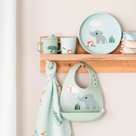 Silikonilautanen Done By Deer Stick&Stay, Playground Blue hyllyllä - Lautaset ja kulhot - 1769802 - 2