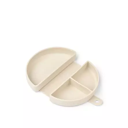 Liewood Eugene taitettava eväsrasia Peach/Sea shell, valmistettu joustavasta ja pehmeästä silikonista. - Välipalapussit, eväsrasiat ja snackcupit - 19265-1232 - 2