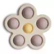 Mushie aktiviteettilelu Press Toy Flower Soft Lilac. - Helistimet, tarttumislelut ja pallot - MDT1002 - 1