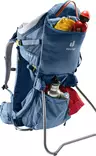 Deuter Kid Comfort Active kantorinkka Midnight usealla taskulla tavaroille. - Kantorinkat - 36201213003 - 2
