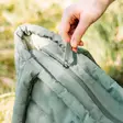 Hoitolaukku Done by Deer Quilted Tote Bag Green suljetaan vetoketjulla=
=2E - Hoitolaukut ja organizerit - 7043993 - 4