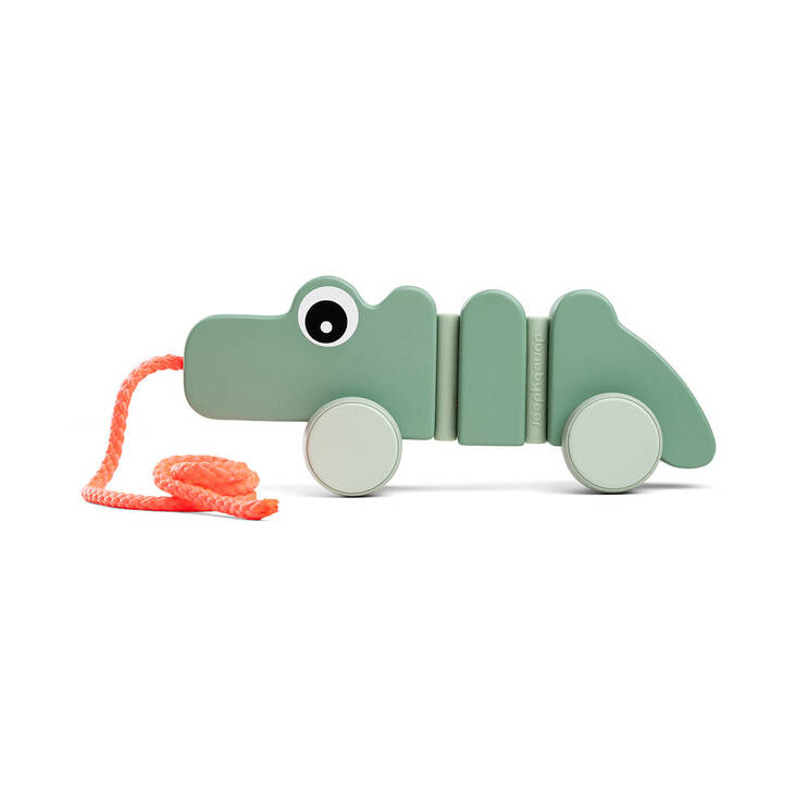 Done By Deer Pull along wiggle toy Croco green. - Puulelut - 4944553 - 1
