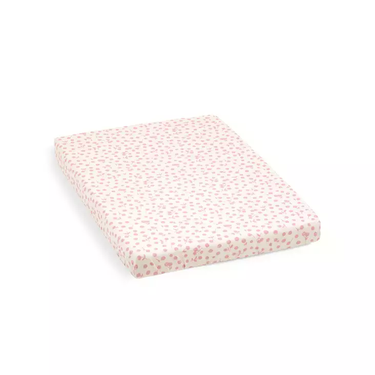 Stokke Nighti Mini muotolakana 2026 Wild Rose Berries 60x80cm. - Pussilakanat ja aluslakanat - 710503 - 1