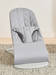 BabyBj=C3=B6rn Bouncer sitteri Woven Petal Quilt Light Grey huoneessa.=
 - Sitterit - BB006224 - 4
