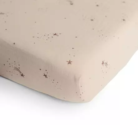 Muotolakana pinnasänkyyn Mushie Falling Stars on pehmeää musliinia. - Pussilakanat ja aluslakanat - 2217245 - 2