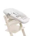 Stokke Tripp Trapp Newborn Set Vanilla White kiinni tuolissa. - Syöttötuolit - 526105 - 2
