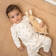 Little Dutch uniriepu Baby Bunny lapsella kainalossa. - Pehmolelut ja unilelut - LD8855 - 2
