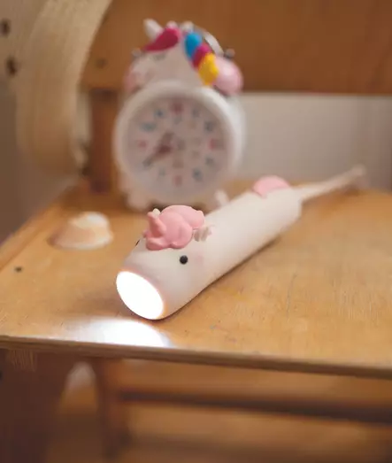 Rabbit & Friends yövalo taskulamppu Unicorn Pinky on pehmeää silikonia. - Lapsen yövalot ja soittolelut - 52-0087 - 2