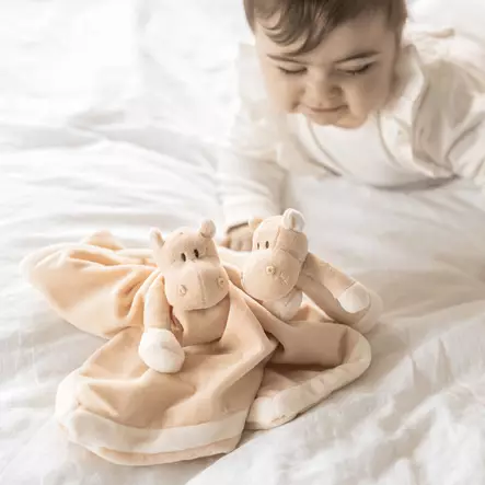 Teddykompaniet Diinglisar helistin Hippo, Apricot vauvalla. - Helistimet, tarttumislelut ja pallot - 64325007 - 2