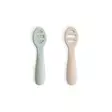 Mushie ensilusikat silikonia 2-pack Cambridge Blue/Shifting Sand. - Ensilusikat ja lasten aterimet - 101627 - 1