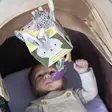 Taf Toys aktivitettilelu Urban Garden activity cube lapsella vaunuissa=
=2E - Helistimet, tarttumislelut ja pallot - 273247 - 2