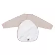 Tinynord Binot ruokalappu hihoilla Beige dot print, takana tarrakiinnitys. - Ruokalaput - 304347 - 3