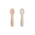Mushie ensilusikat silikonia 2-pack Blush/Shifting Sand. - Ensilusikat ja lasten aterimet - 101628 - 1