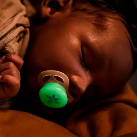 Avent Ultra Start yötutti 0-2kk Night, hohtaa pimeässä. - Tutit ja tuttinauhat - 03707519 - 2