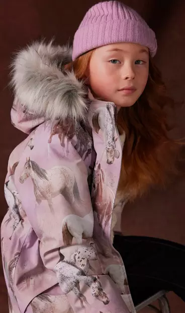 Molo talvitakki Cathy Fur Dreamy Horses lapsella. - Lasten talvitakit - 5W24M3239109 - 2