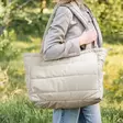Hoitolaukku Done by Deer Quilted Tote Bag Sand naisella. - Hoitolaukut ja organizerit - 7043999 - 2