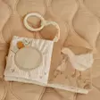 Little Dutch pikku puuhakirja Newborn Naturals peilillä. - Helistimet, tarttumislelut ja pallot - LD8419 - 5