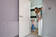 Turvaportti Lascal KiddyGuard Avant White ovensuussa. - Turvaportit ja turvatuotteet - 21021lasc - 3