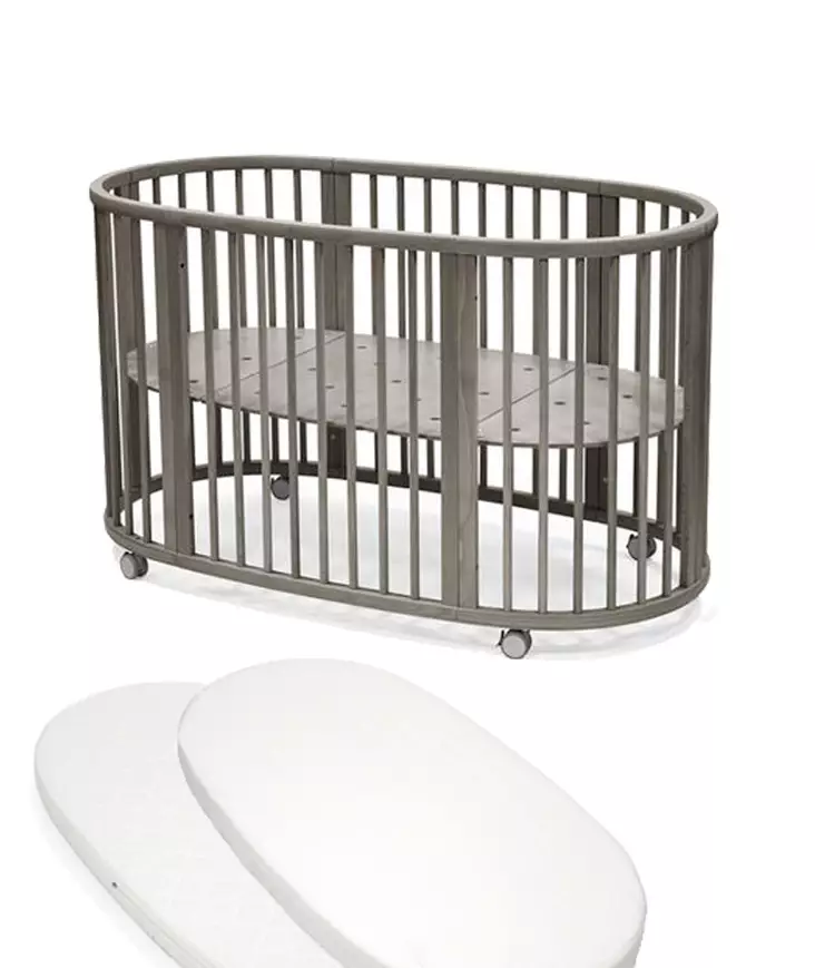 Stokke Sleepi V3 pinnasänky Hazy Grey ja patja sekä muotolakana. - Stokke Sleepi tuotteet - 591403bund - 1