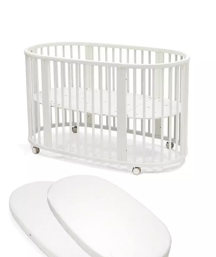 Stokke Sleepi V3 pinnasänky White ja patja sekä muotolakana. - Stokke Sleepi tuotteet - 591402bund - 1