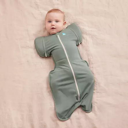 Love To Swaddle Up kapalopussi Deep Olive vauvalla. - Unipesät - L2001002DOL - 2