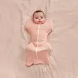 Love To Swaddle Up LITE kapalopussi Summer, Blush vauvan päällä - Unipussit - L1002001BL - 3