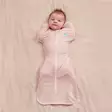 Love To Swaddle Up LITE kapalopussi Summer, Blush vauvalla - Unipussit - L1002001BL - 2