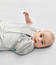 Love To Swaddle Up kapalopussi winter, White Dreamer vauvalla, toinen =
k=C3=A4si vapautettuna. - Unipesät ja unipussit - L2029247WHTDR - 4